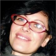 Grafica pubblicitaria, illustratrice, impartisce lezioni di disegno, grafica Photoshop indesign storia dell’arte